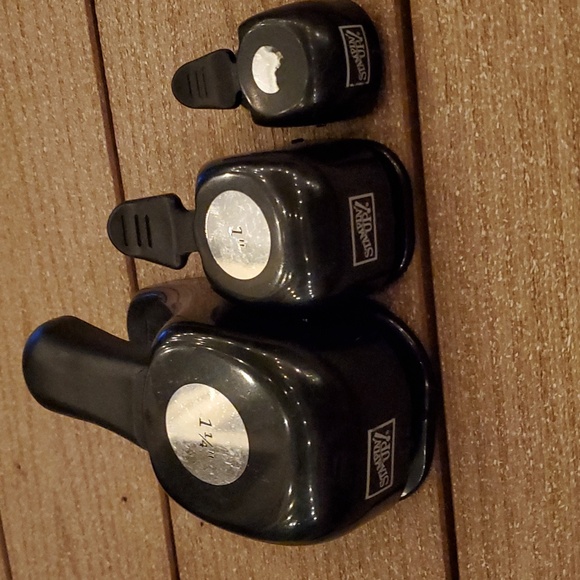 Various size circle shape paper punches - Picture 3 of 8